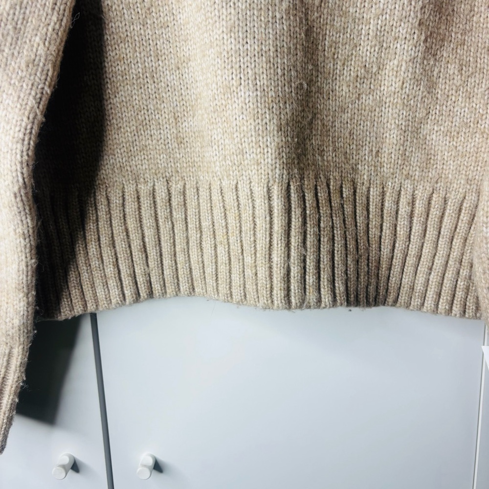 Topshop Beige V-Neck Sweater - Picture 6 of 13
